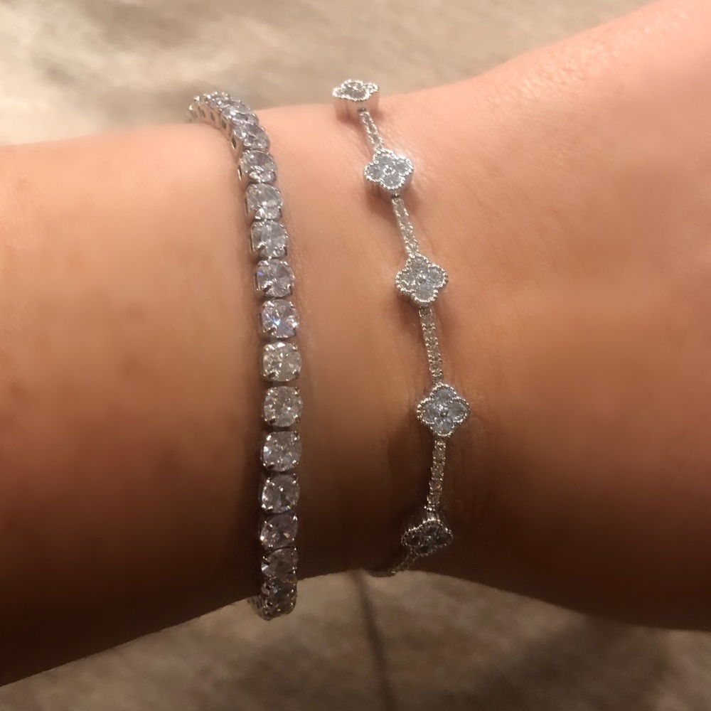 Clover bracelet